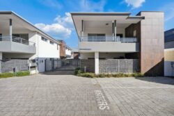Unit 10/6 Argyll Pl Duncraig WA 6023, Australia