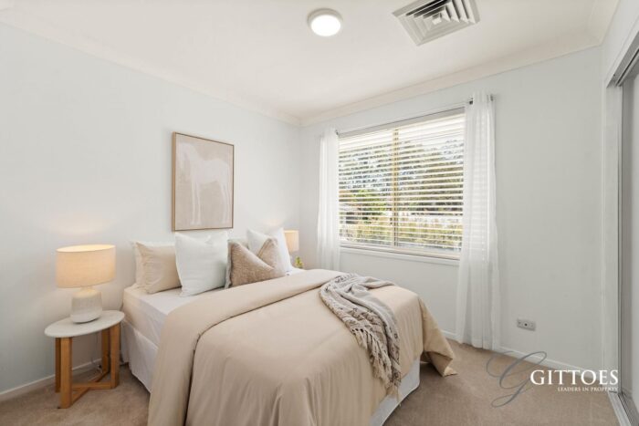 8 Blue Wren Cl Green Point NSW 2251, Australia