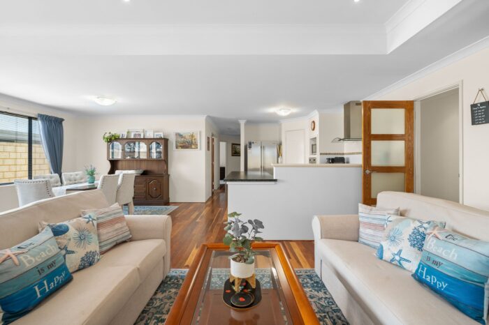 7 Bottlebrush Ln Wannanup WA 6210, Australia