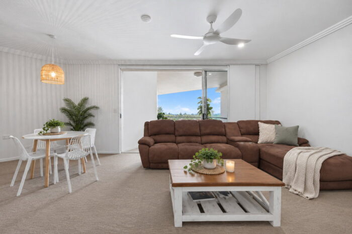 Unit 4110/36 Browning Blvd Battery Hill QLD 4551, Australia