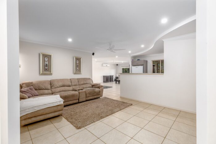13 Canina Rd Canina QLD 4570, Australia