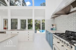 63 Crystal Ave Pearl Beach NSW 2256 Australia