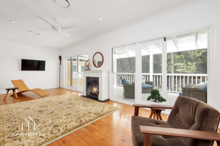 63 Crystal Ave Pearl Beach NSW 2256 Australia