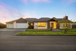 30 Davaar Crescent Broomfield Christchurch City Canterbury 8042, New Zealand