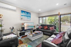 5 Gilroy St Cloverdale WA 6105, Australia
