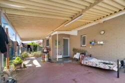 5 Gilroy St Cloverdale WA 6105, Australia