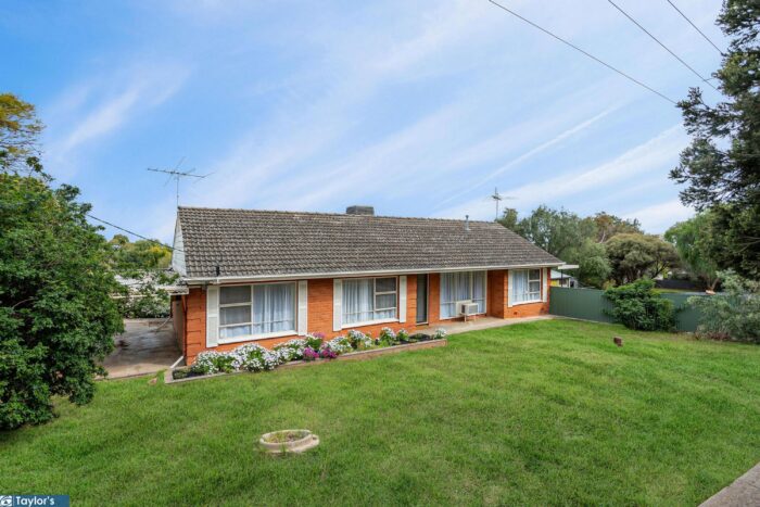30 Goodwin Ct Para Hills SA 5096, Australia