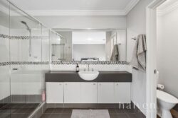 9 Dunbar Way Canning Vale WA 6155, Australia