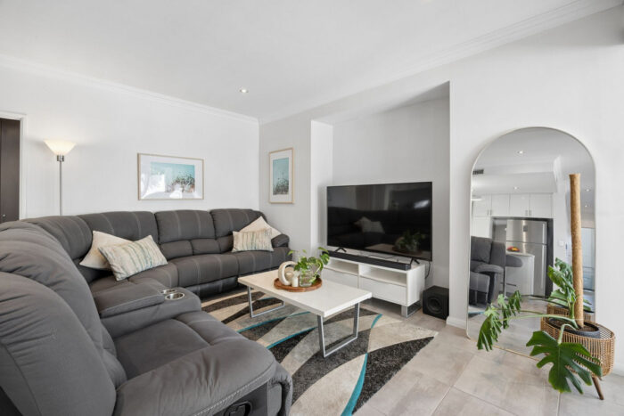 168 Burniston St Scarborough WA 6019, Australia