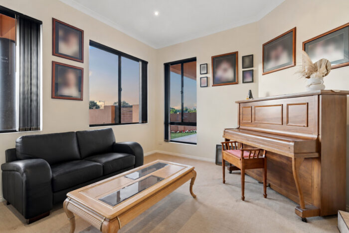 37 Lord Hobart Dr Madora Bay WA 6210, Australia