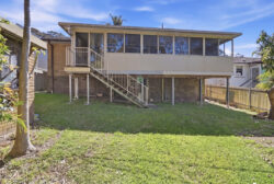 27 Kimbarra Cl Kotara NSW 2289, Australia