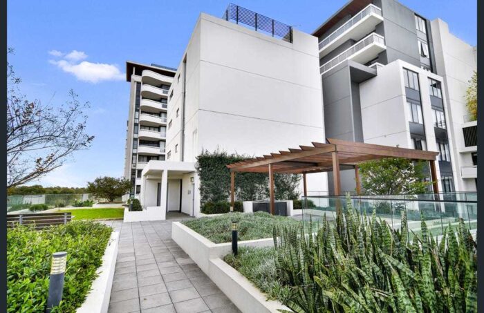 Unit 405/1 Kingfisher St Lidcombe NSW 2141, Australia