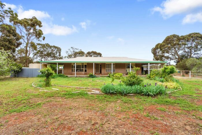 29 Klemm Rd Kapunda SA 5373 Australia