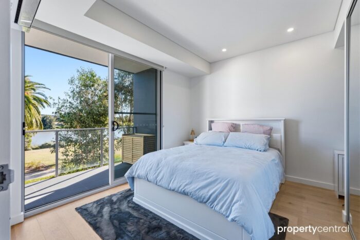 Unit 201/98 Lakeside Parade Jordan Springs NSW 2747, Australia