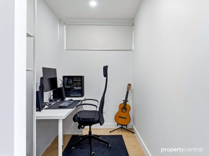 Unit 201/98 Lakeside Parade Jordan Springs NSW 2747, Australia