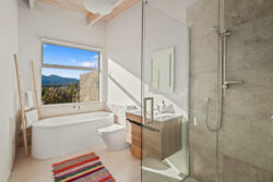 18 Hidden Hills Drive Wanaka Wanaka Otago 9305 New Zealand