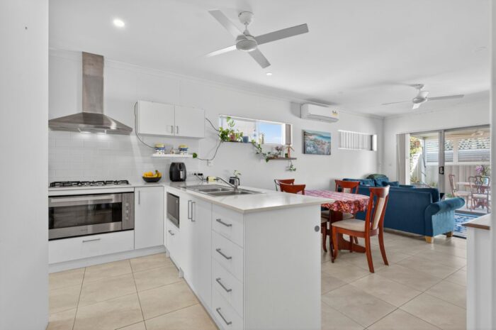 14B Bohemia St Spearwood WA 6163, Australia