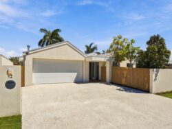 12 Murrindi St Minyama QLD 4575, Australia
