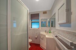 15 Northcott Ave Watanobbi NSW 2259, Australia