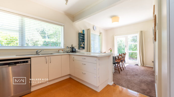 33 Pinehaven Road Pinehaven Upper Hutt Wellington 5019, New Zealand