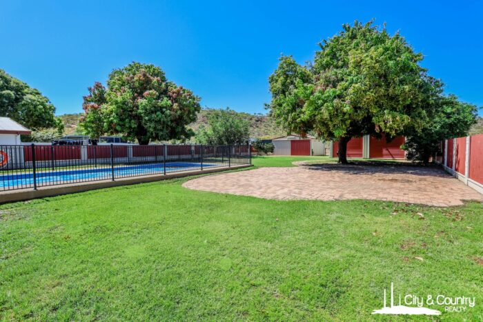 93 Transmission St Mount Isa QLD 4825, Australia