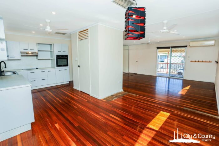 93 Transmission St Mount Isa QLD 4825, Australia