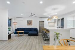 19 Zinnea St Elanora QLD 4221, Australia