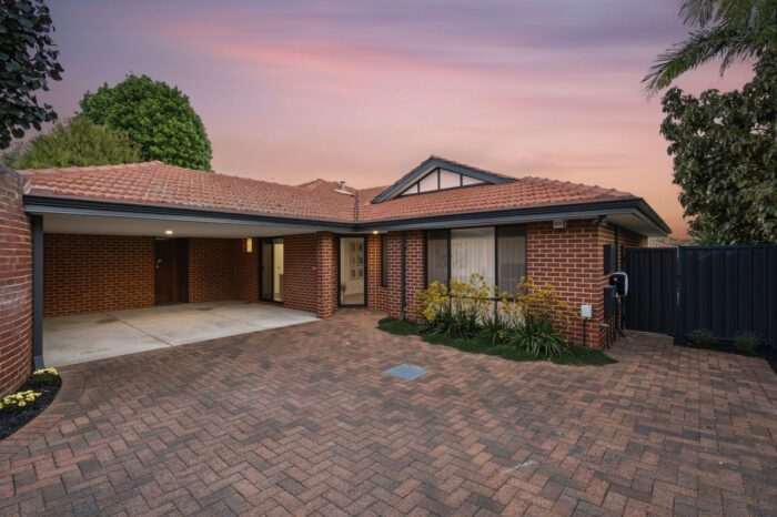 25A Coolidge St Como WA 6152, Australia