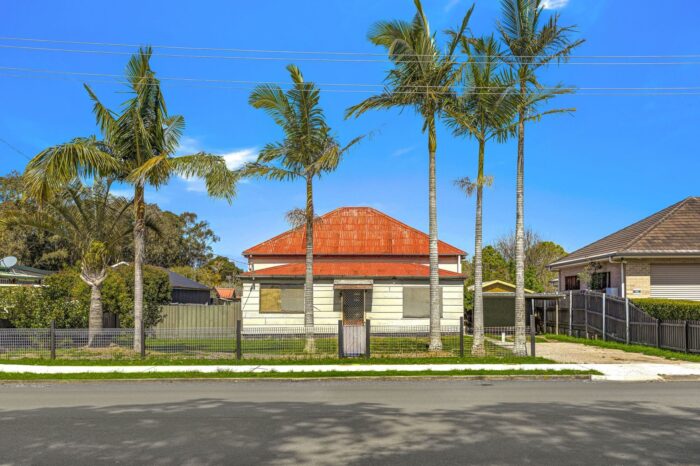 31 Warner Ave Wyong NSW 2259, Australia